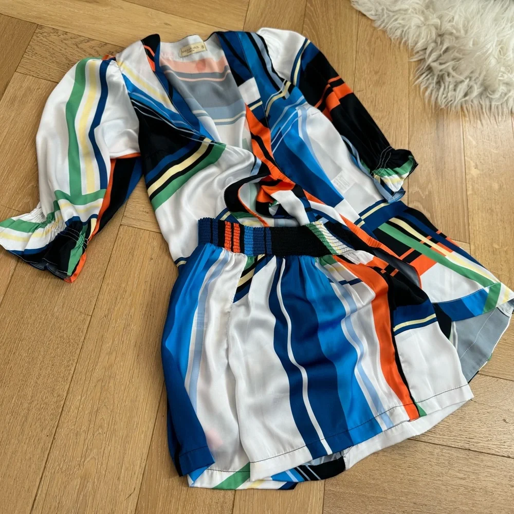 Designer silk short set - Picture 2 of 4